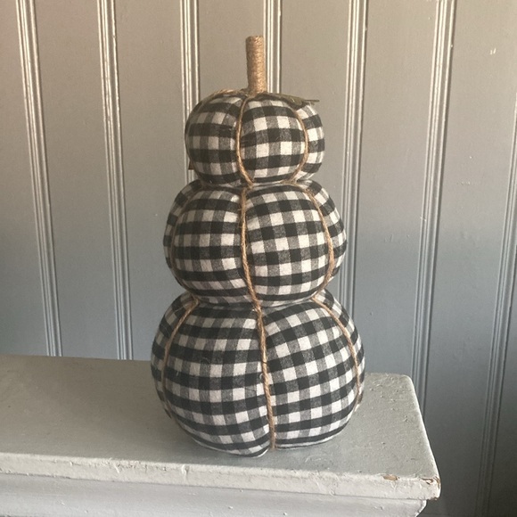 NWT- Happy Fall Tag- Black & White Buffalo Check Fabric Triple Stacked Pumpkins - Picture 10 of 17